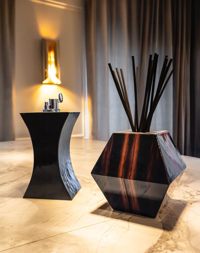 Briquet de table et diffuseur ébène de Macassar